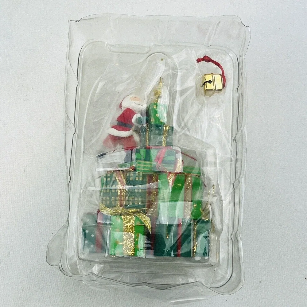 Hallmark The‎ Opening Game Keepsake Ornament Dated 2005 Club Exclusive